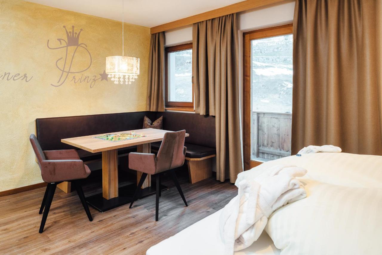 Kinderhotel Laderhof ลาดิส ภายนอก รูปภาพ